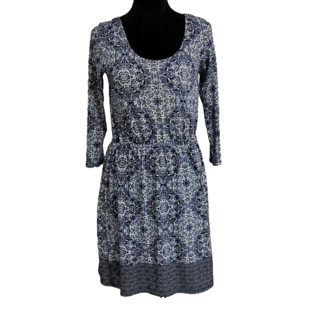 𝅺PINK Rose junior stretch blue and white knit dress size small